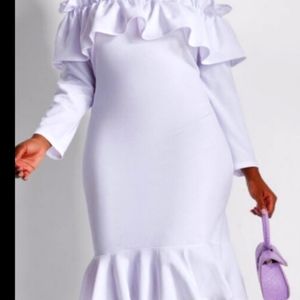 Off the shoulder ruffle top dress in Black and also a white one size 22/24